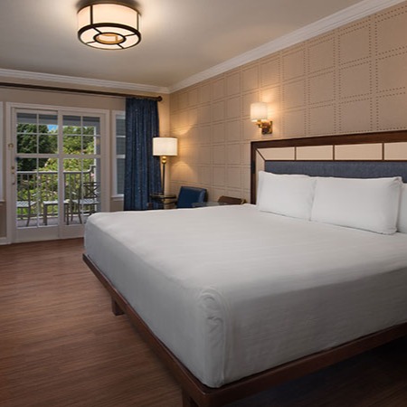 Disney Yacht Club Resort Offer bedroom