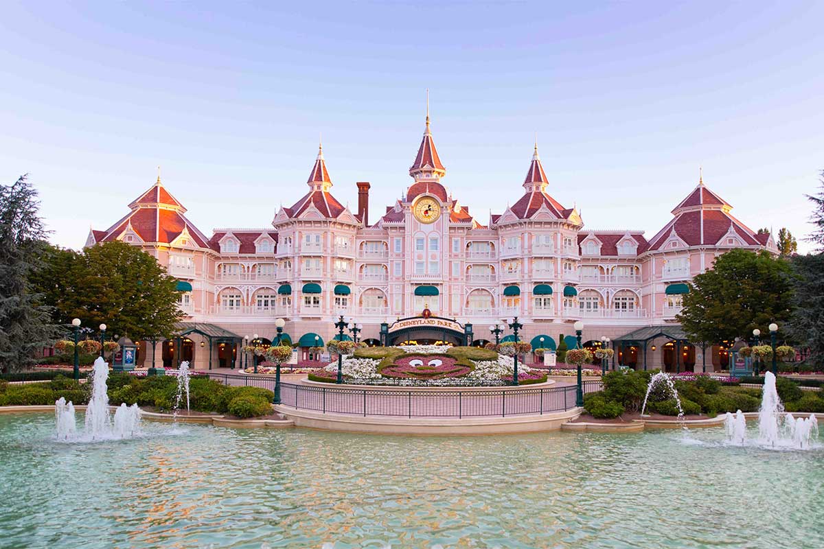 Disney sleeping beauty's castle